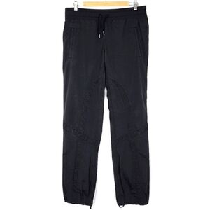 Lululemon Women's Black Athletic Pants Lightweight Pockets 33" Inseam Size 6